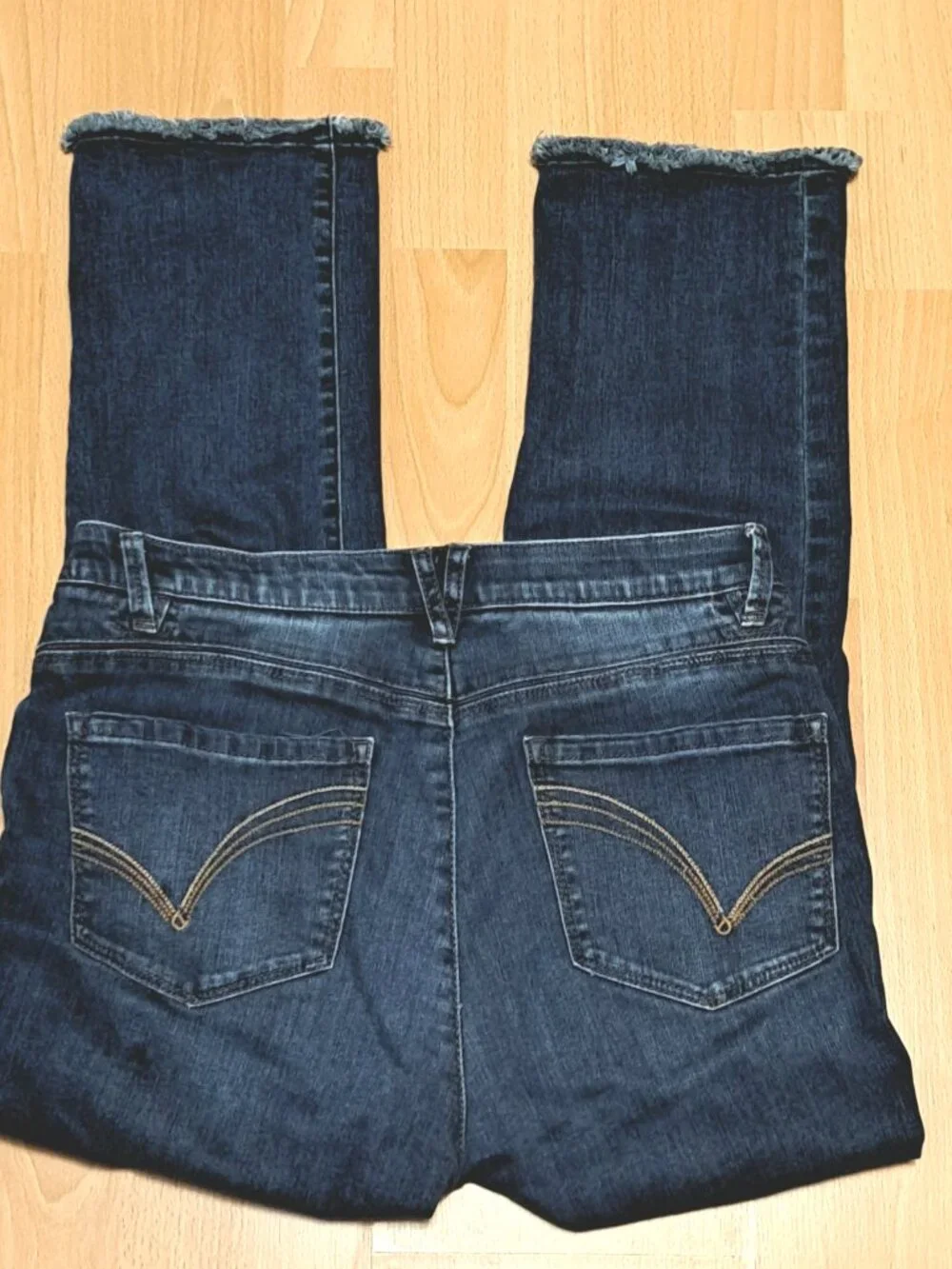 Democracy Frayed Hem Ankle Jeans - Picture 2 of 4